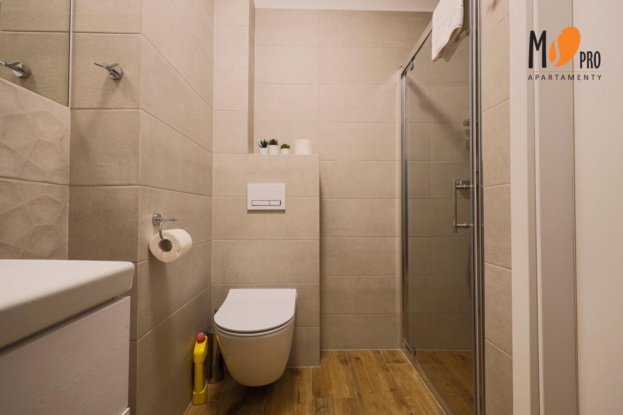 Ms Pro Apartamenty Kolo Brzegu Kolobrzeg Oda fotoğraf